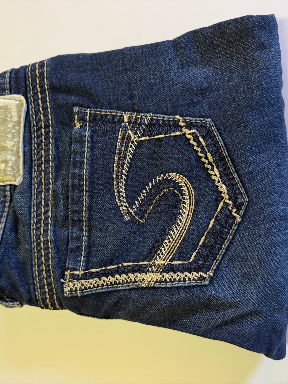 Silver Jeans Suki Mid Pencil Skinny Joga Jeans 28